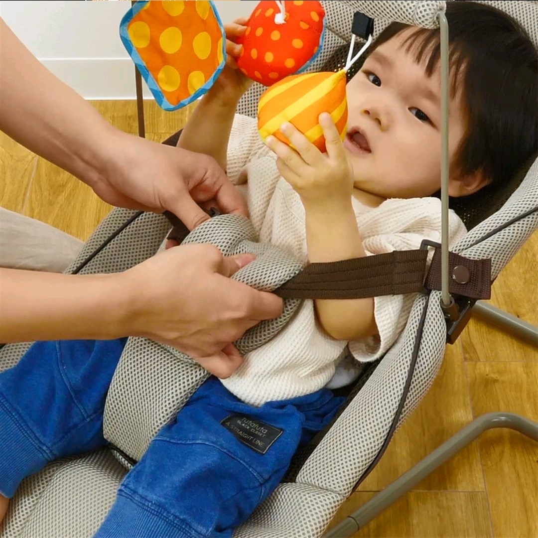 あってよかった! 2人目以降育児におすすめの おもちゃ付きバウンサー 