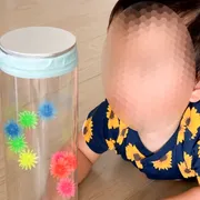 赤ちゃん釘付け 100均の うにぼうず