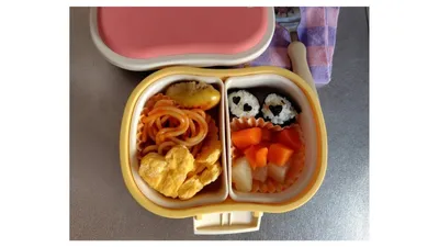 その日のごはんをお弁当箱に詰めるだけで特別感が出て、よく食べてくれます