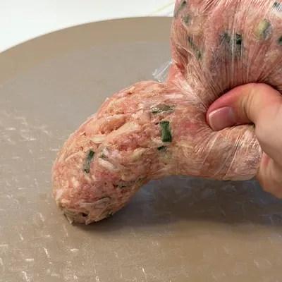 ライスペーパーなら餃子をまとめて作れる！