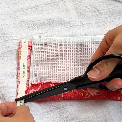 余った靴下をポーチに変えてみよう