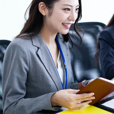 妊娠報告はいつすれば?職場への言い方やタイミング、体験談も!