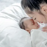 【生後2ヶ月】「すぐ起きる」原因と家庭でできる工夫を解説